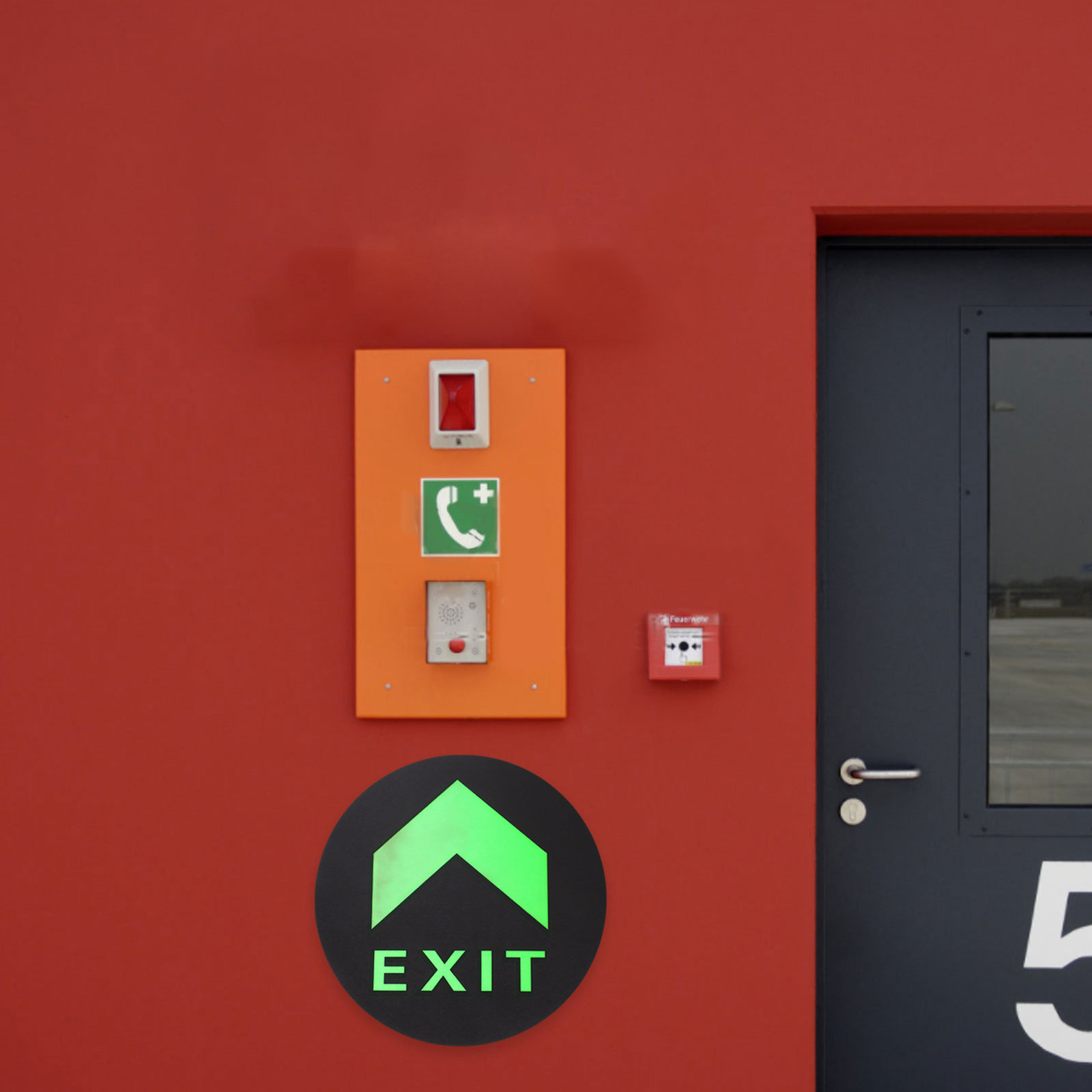 Emergency Exit Sign - 5 шт. светящихся в темноте наклеек-указателей