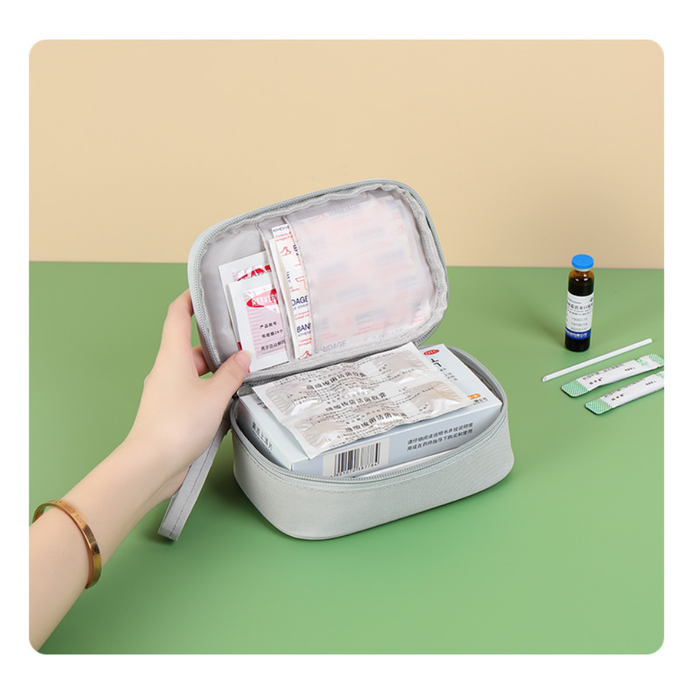 Многофункциональная розовая/си – обзор и цена First Aid Bag Kit